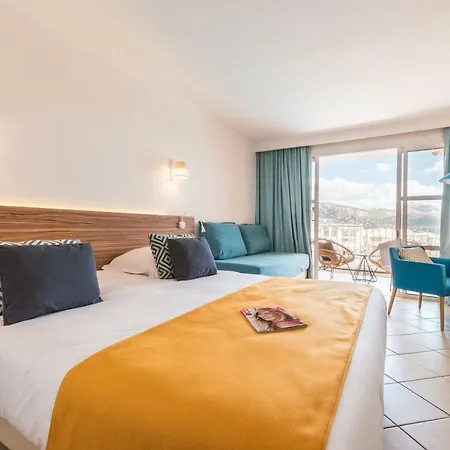 Hotel De L'esterel Pierre & 3*